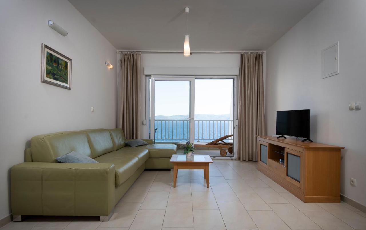 Apartments Vela Sollis Marusici  Exterior photo