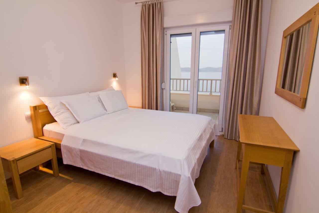 Apartments Vela Sollis Marusici  Exterior photo